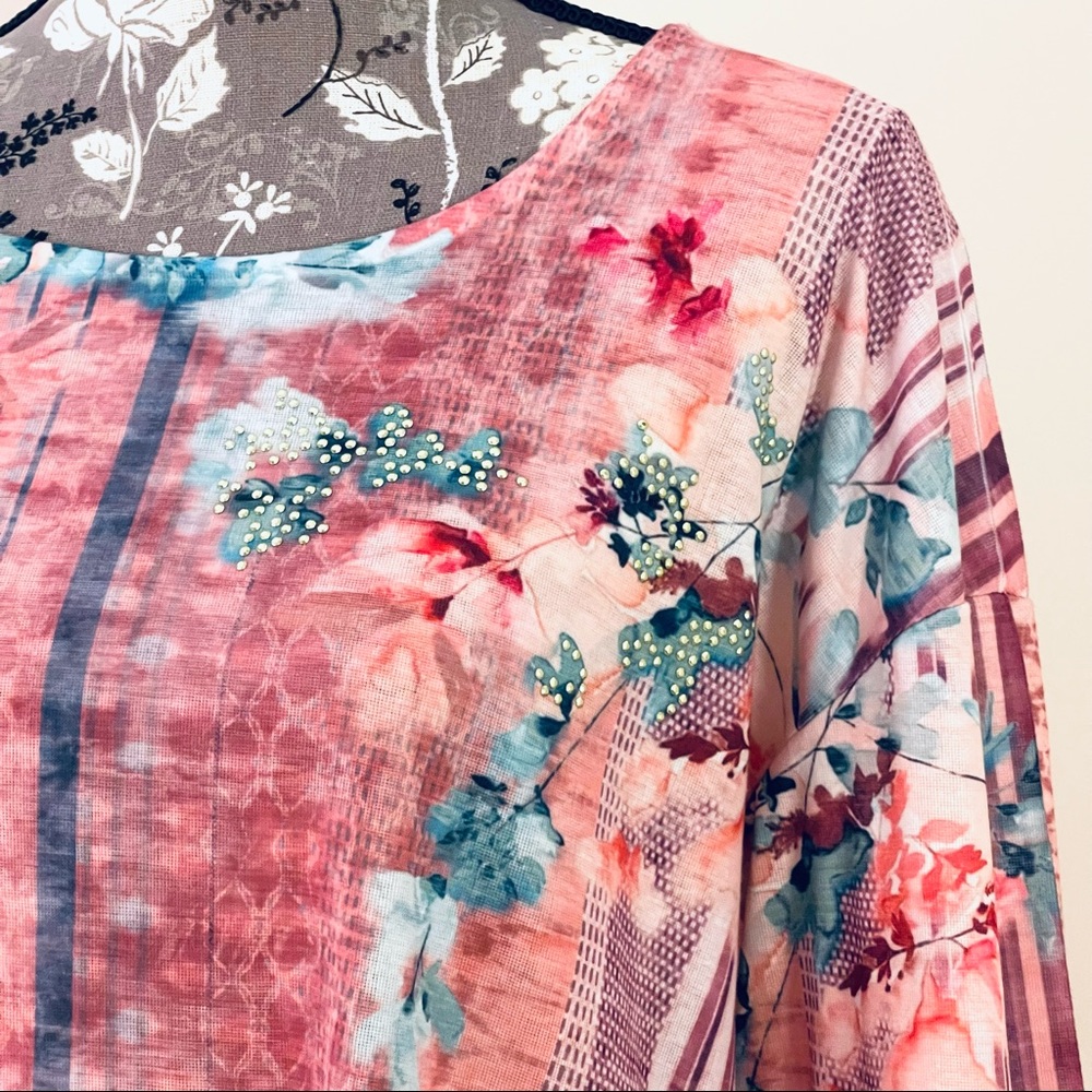 ONE WORLD Top NWT floral long sleeve